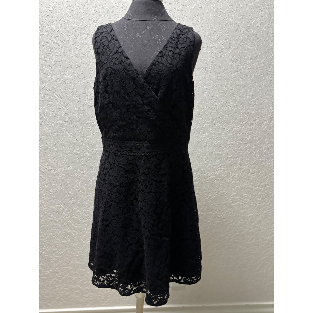 LOFT Womens Black Floral Lace‎ Wrap V-Neck Sleeveless Cocktail Dress Size 12